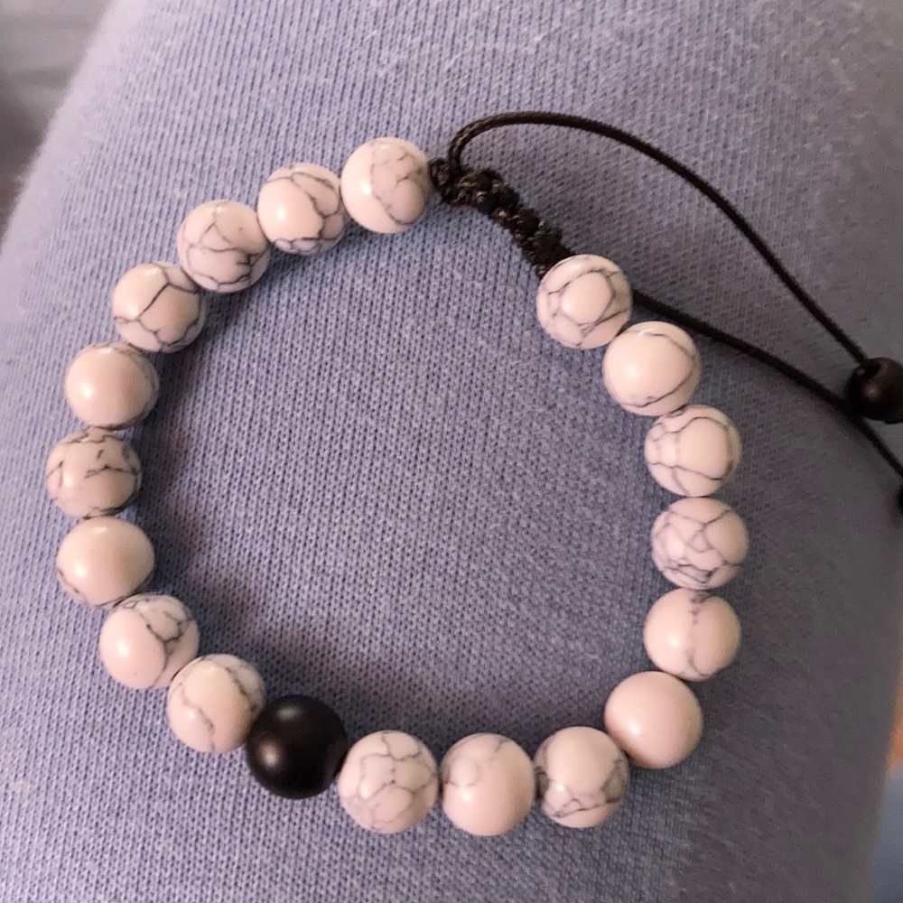 Marble bracelet white